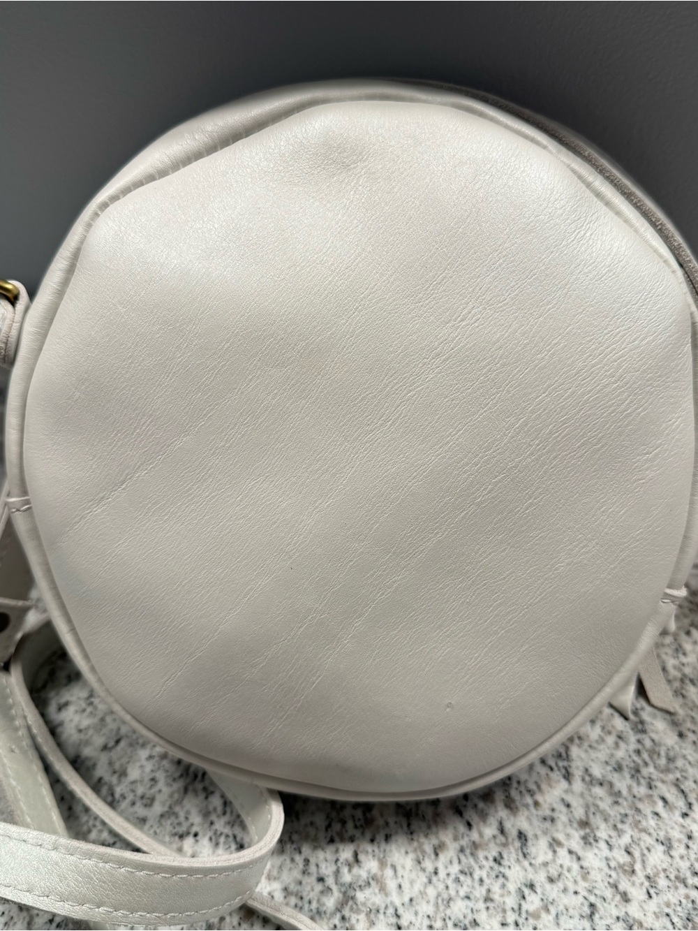 Portland Leather Pearl Large Circle Crossbody - Picture 2 of 7